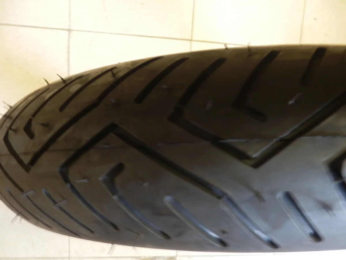 PNEUMATICO PIRELLI MT 75